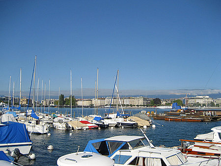 Boote im Hafen Foto 