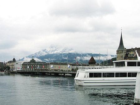Angelegte Schiffe in Luzern Fotos